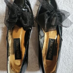 Prima Royale Black Patent Pointed Toe Flats w/ Sheer Bow – Size 7.5